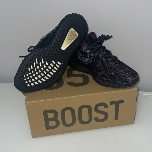 Yeezy boost 350 v2 - Picture 4 of 4